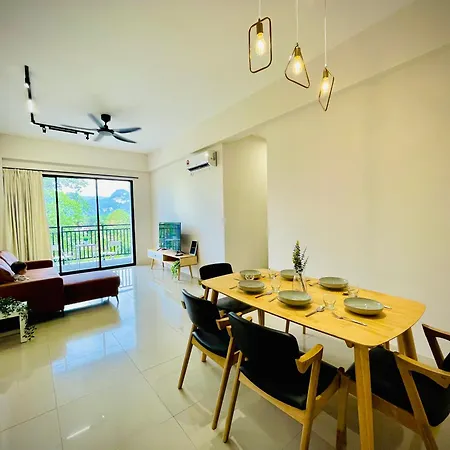 The Cove Premium Suites 7-13Pax By Iwh Suites Ipoh Room photo