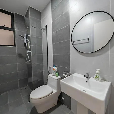 The Cove Premium Suites 7-13Pax By Iwh Suites Ipoh Room photo